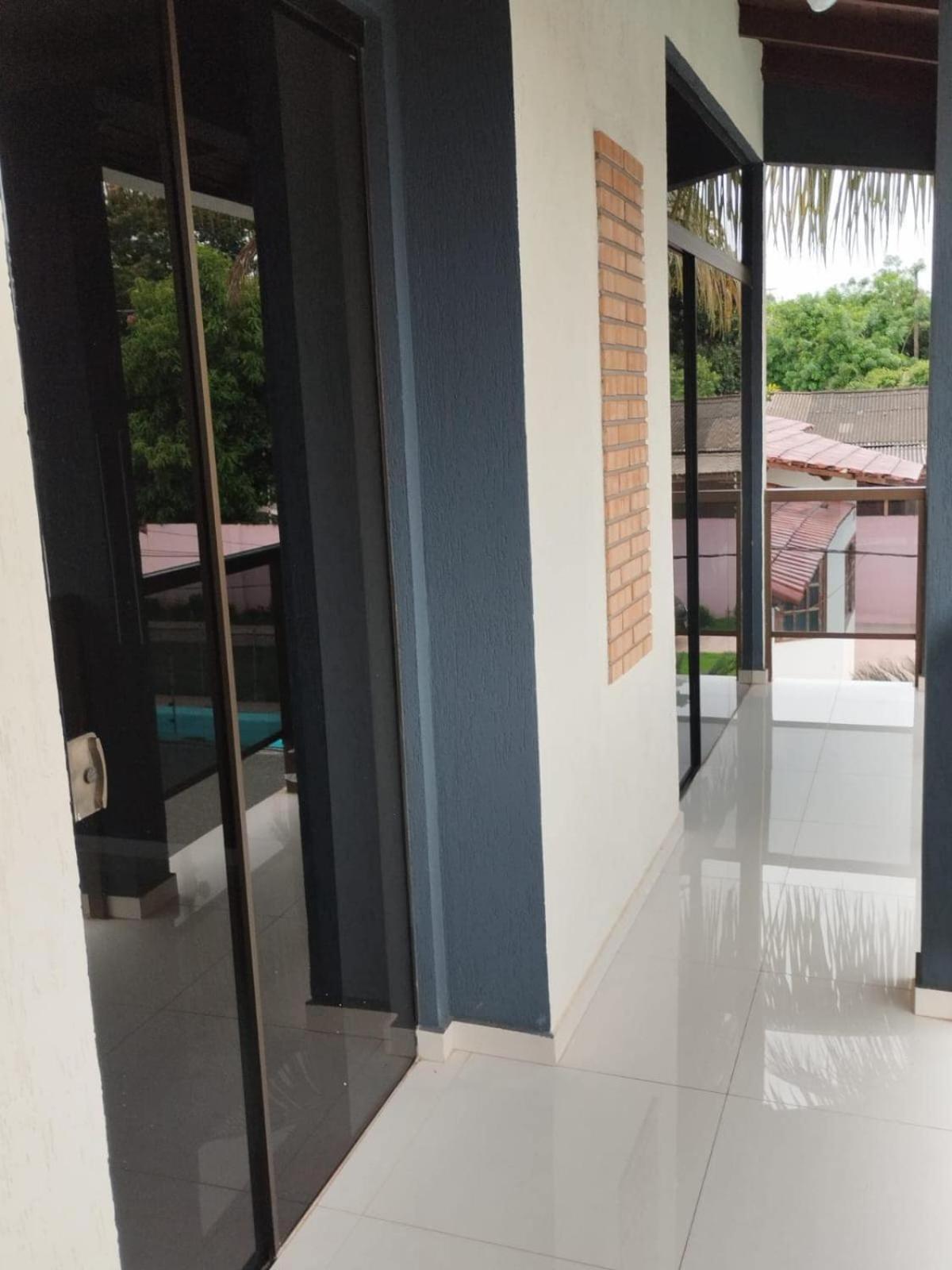 Sobrado Com Piscina Em Casa de férias *